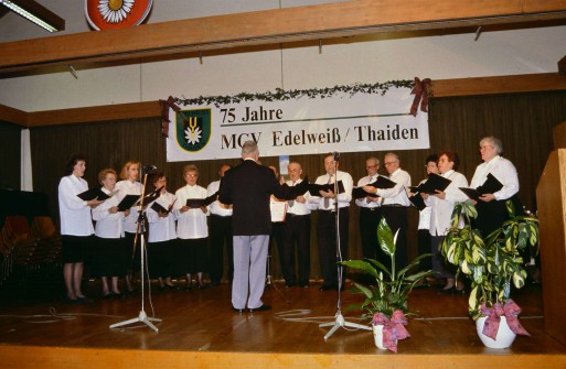 Auftritt des "Chörchens" im Bürgerhaus Wüstensachsen